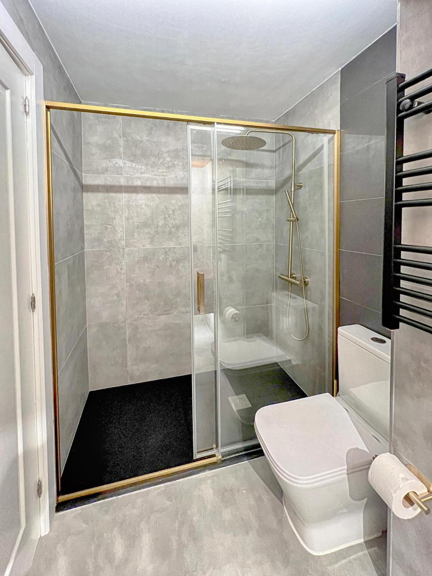 River Deluxe Con Garaje Gratis Bilbao Exteriör bild